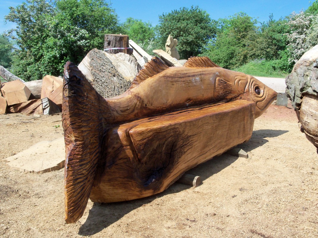 Monks & Finished Fish Bench 017